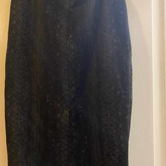 SANCTUARY- SNAKE PRINT SKIRT - Picture 4 of 6
